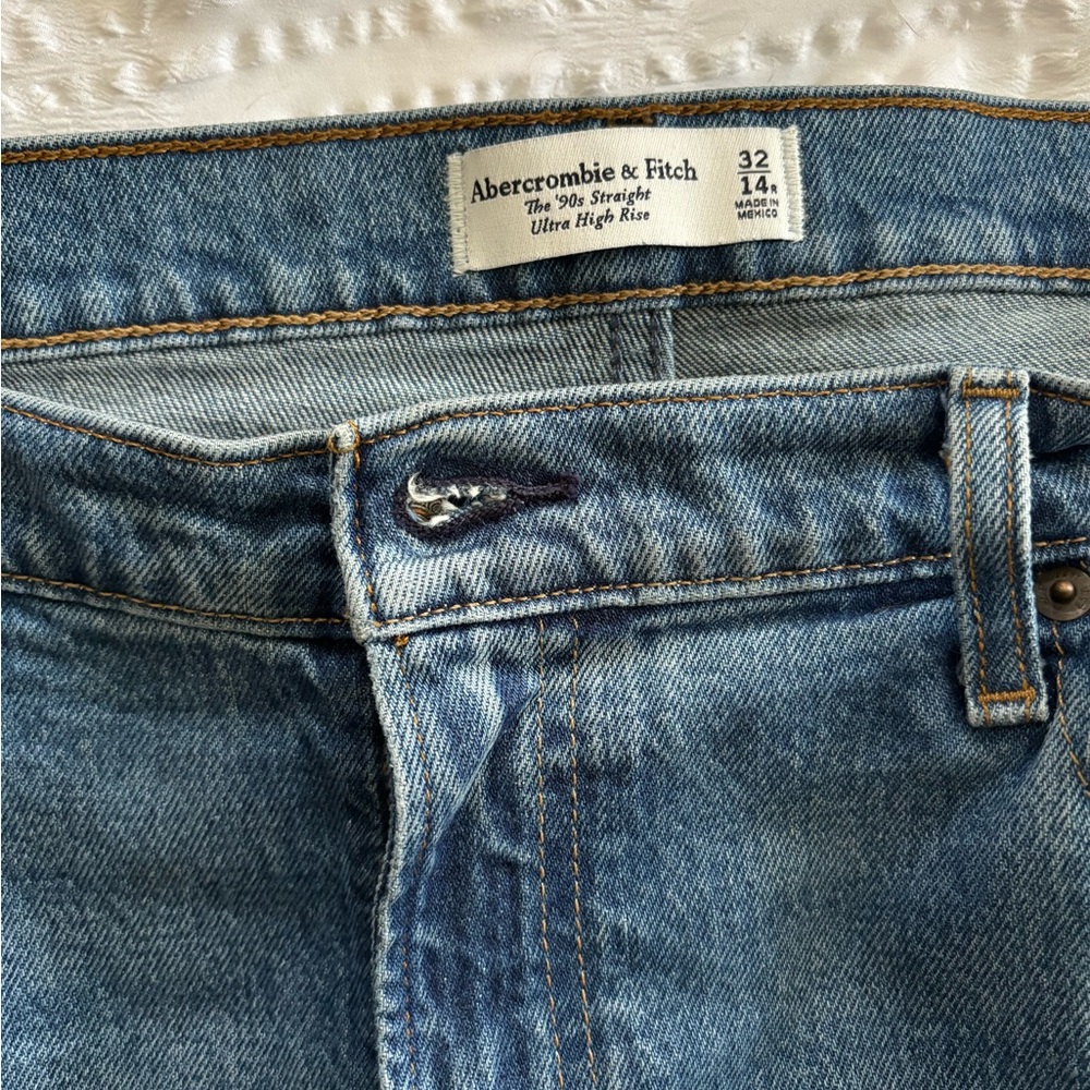 Abercrombie jeans